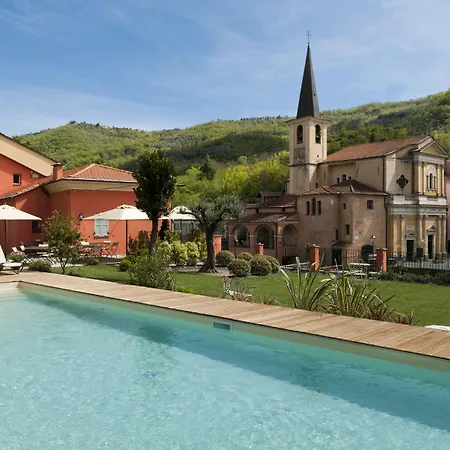 Relais Del Maro Hotel 4*