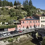 Relais Del Maro 호텔