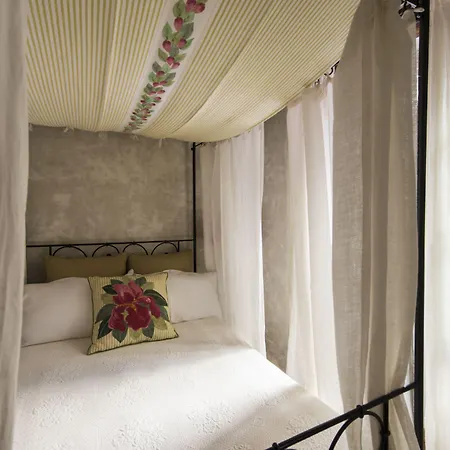 Relais Del Maro Hotel