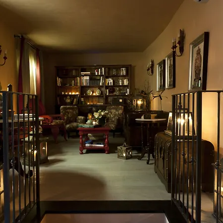 Relais Del Maro Hotel 4*